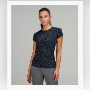 Lululemon Swiftly Tech Short Sleeve Dappled Floral True Navy Ocean Air 18